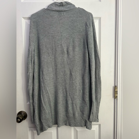 Gray Cardigan - Picture 3 of 4